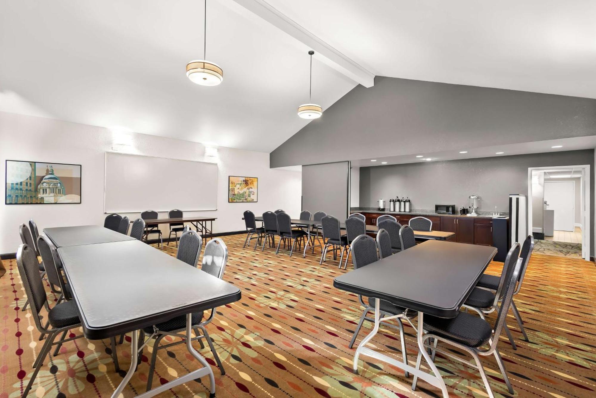 Best Western Luxbury Inn Fort Wayne Zewnętrze zdjęcie
