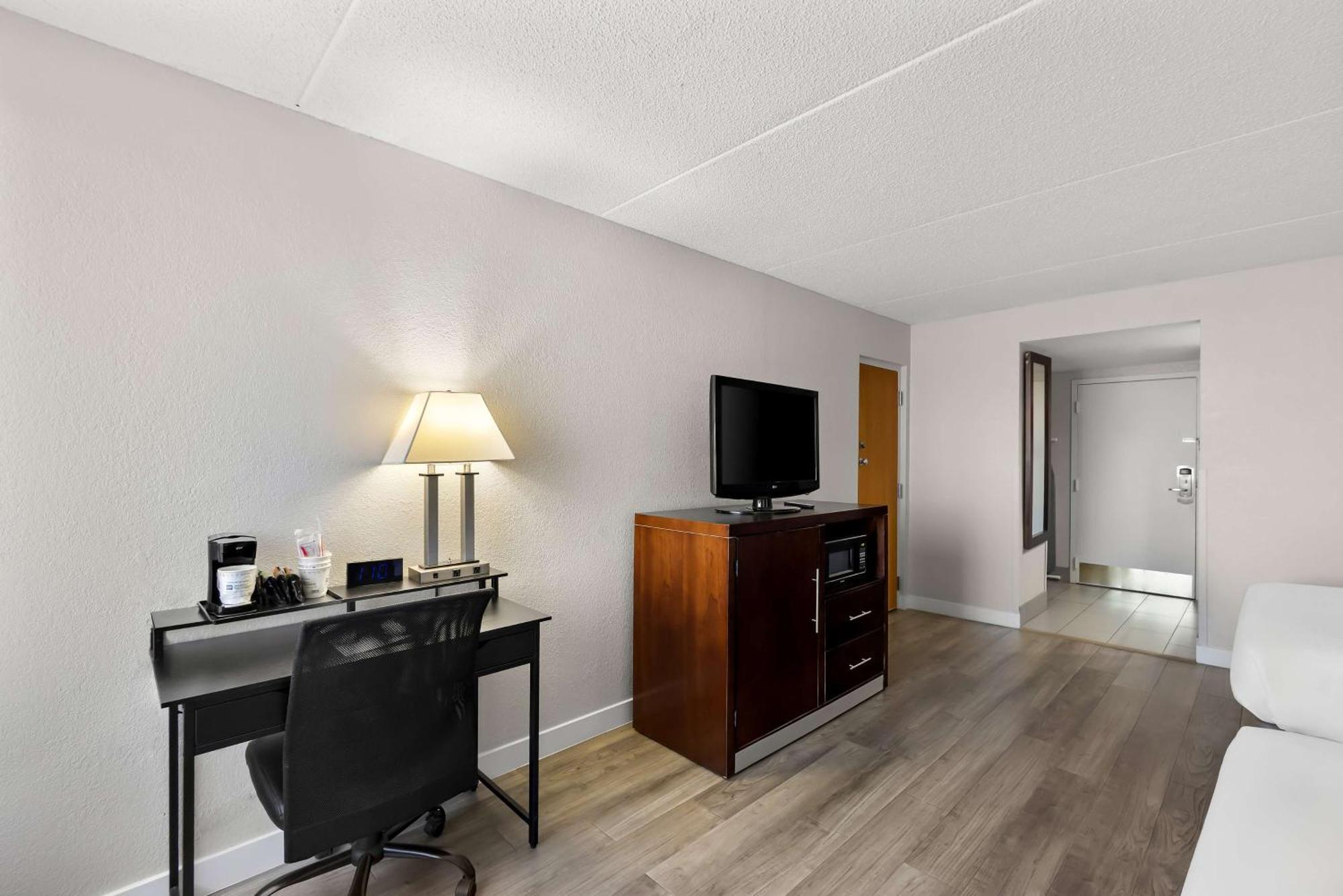 Best Western Luxbury Inn Fort Wayne Zewnętrze zdjęcie